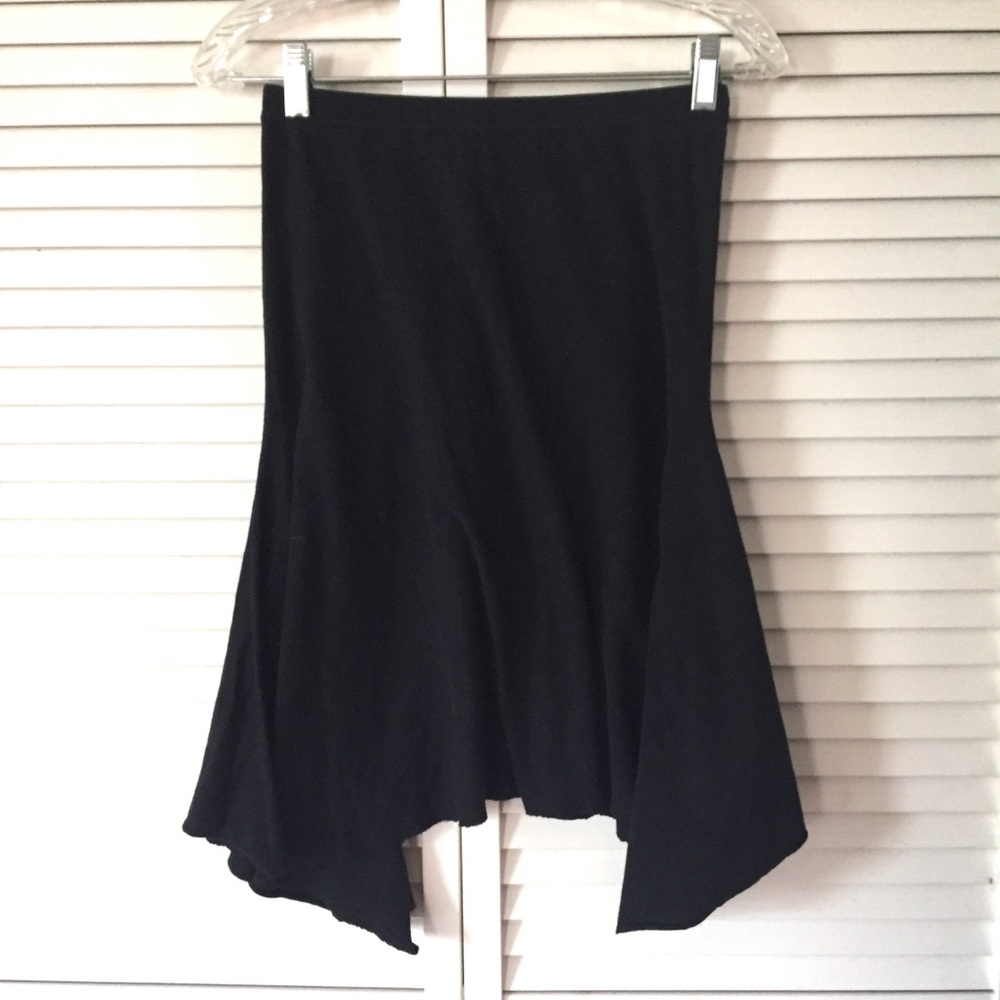 3/20 American Apparel women’s black high low skirt - Picture 4 of 8